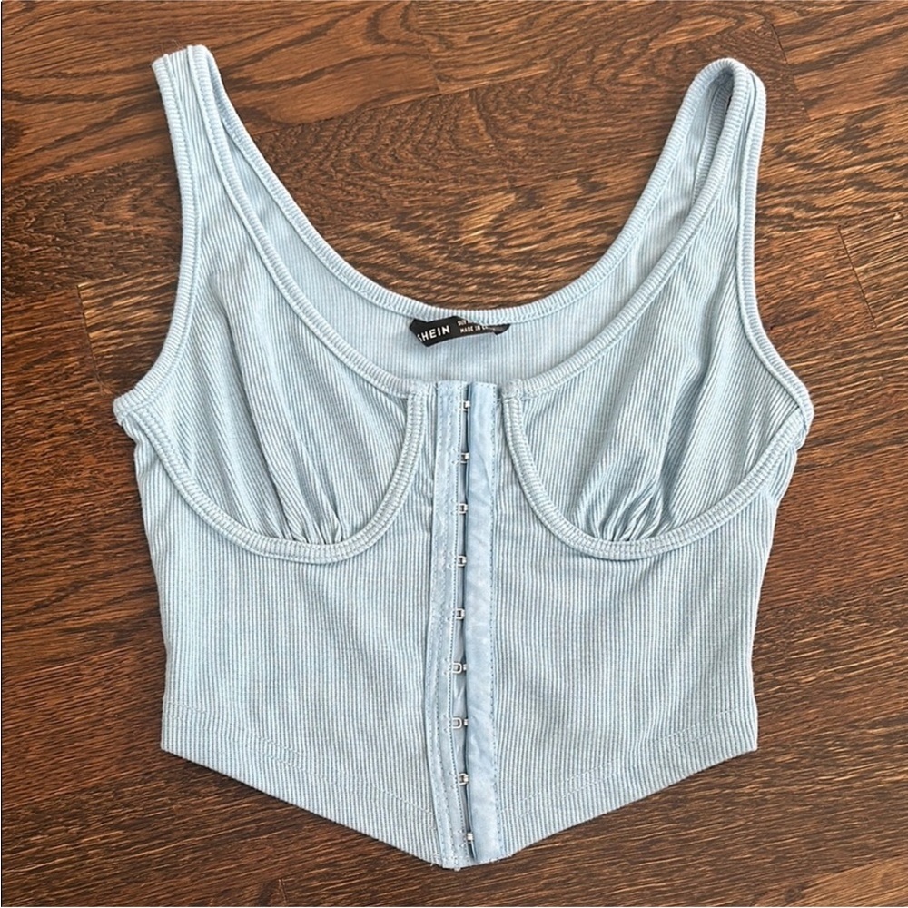 SHEIN Light Blue Ribbed Button-Up Crop Top